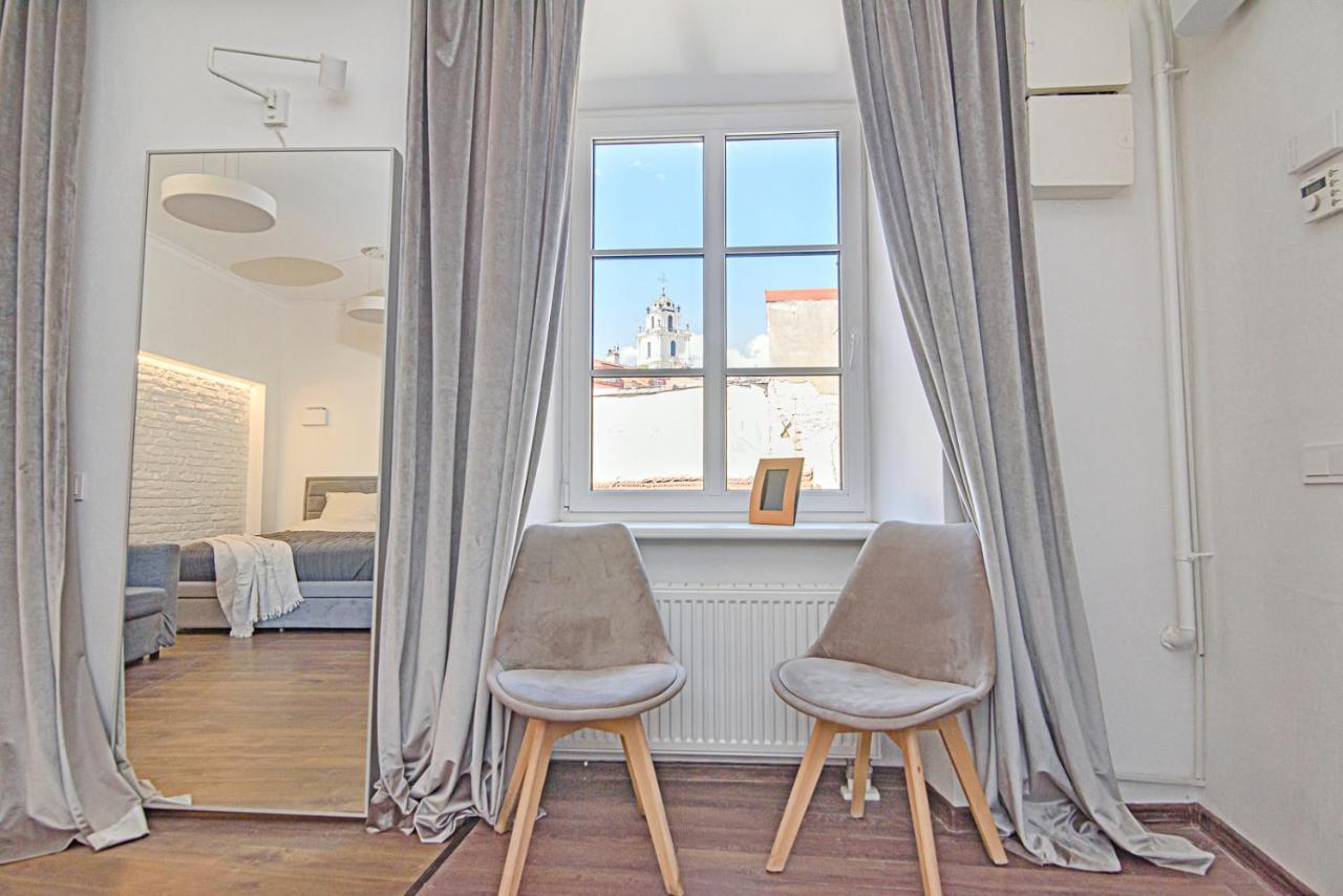 Welcoming Studio In Historic Vilnius With Free Parking By Urban Rent Apartment Exterior photo